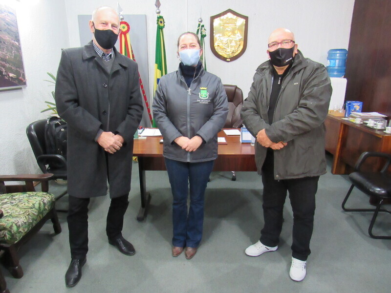 eon-energia-e-iluminacao-assina-contrato-de-recuperacao-da-iluminacao-publica-do-municipio