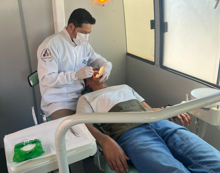 unidade-movel-odontologica-reforca-acoes-do-novembro-azul