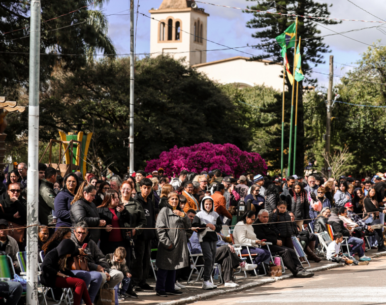 desfile-civico-reune-cerca-de-4-mil-pessoas-no-centro-de-rosario-do-sul
